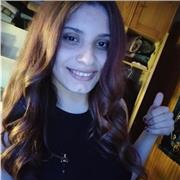 Soy una estudiante de bachillerato, con 1 año y medio de experiencia en dar clases de matemáticas a niños de primaria